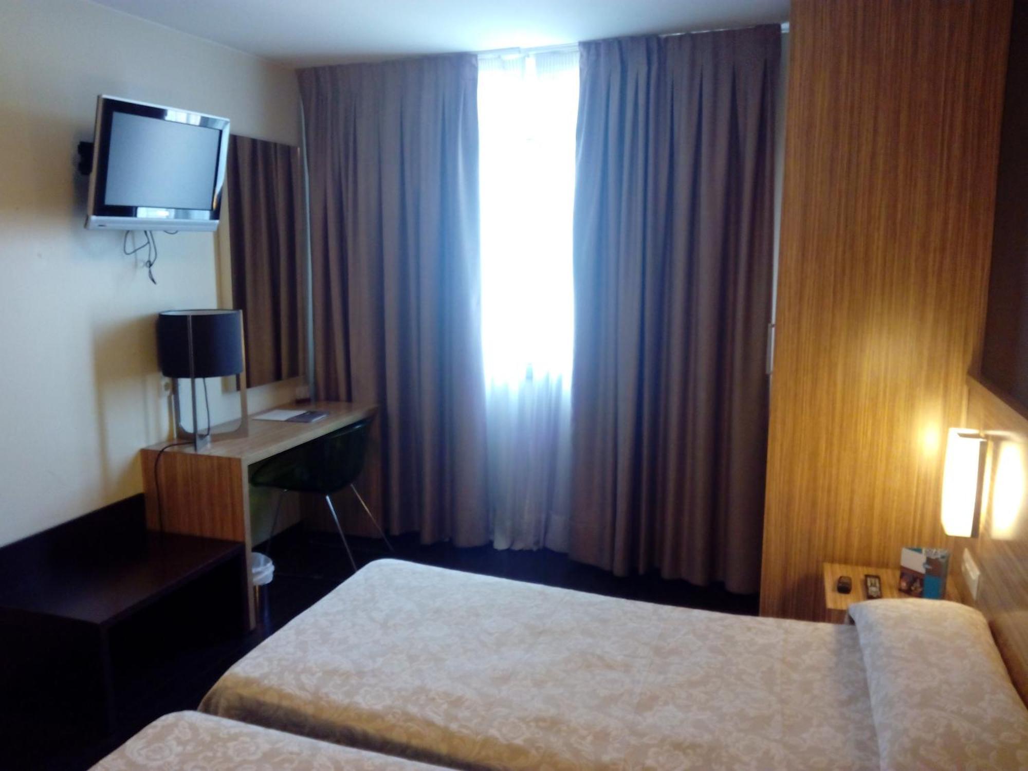 א-קורוניה Hotel Moon חדר תמונה