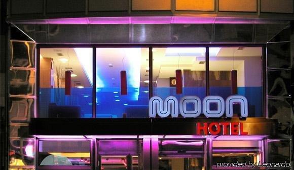 א-קורוניה Hotel Moon מראה חיצוני תמונה